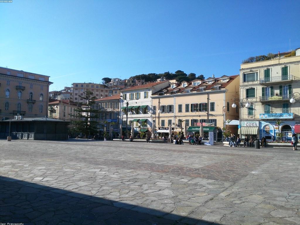 រឿងរ៉ាវនៃកាស៊ីណូមីឡាន: ពីអតីតកាលដល់បច្ចុប្បន្ន